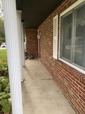 Exterior Pressurewashing - Exterior pressurewashing job done in STL
Siding and walkways