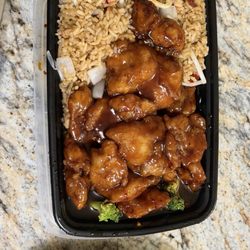 China King - Dinner D13. General Tso's Chicken Dinner Combo