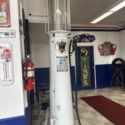 Auto Tech Plaza - Inside