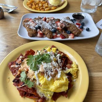 Otra Vez - Chilaquiles, French toast and eggs Benedict - Breakfast & Brunch Near Me - Camas, Washington Otra Vez - Chilaquiles, French toast and eggs Benedict - Breakfast & Brunch Near Me - Camas, Washington