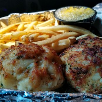 Claddagh Pub - Crabcakes - Irish Pub Near Me - Baltimore, Maryland