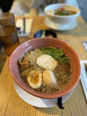 Ryus Noodle Bar by null