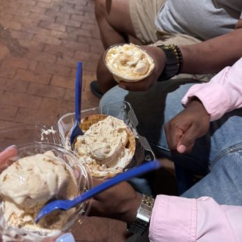 Handel's Homemade Ice Cream - Ice Cream & Frozen Yogurt Near Me - Tucson, Arizona Handel's Homemade Ice Cream - Ice Cream & Frozen Yogurt Near Me - Tucson, Arizona