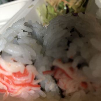 Maneki Sushi - California roll with imitation canned crap inside - Japanese Near Me - Union City, California Maneki Sushi - California roll with imitation canned crap inside - Japanese Near Me - Union City, California