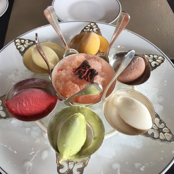 Cafe Gray Deluxe - Bars Near Me - Hong Kong, HK