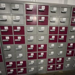 Gashouder - COOLEST locker system! Read my review for the details.