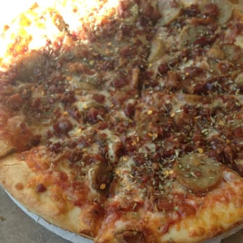 Singas Famous Pizza - Pizza Near Me - Jamaica, New York Singas Famous Pizza - Pizza Near Me - Jamaica, New York