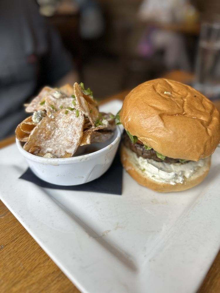 The Crooked Spoon Gastropub