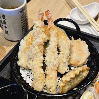 Tomo Sushi - Sushi Bars Near Me - Mississauga, Ontario Tomo Sushi - Sushi Bars Near Me - Mississauga, Ontario