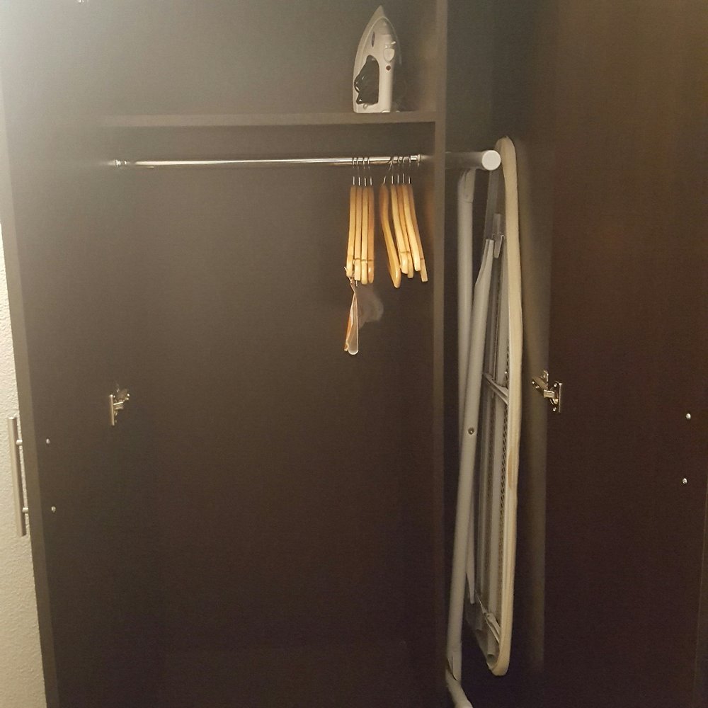 Sleep Inn Near Washington State Line - Inside the wardrobe in the 1 Queen room - Hotels Near Me - Post Falls, Idaho Sleep Inn Near Washington State Line - Inside the wardrobe in the 1 Queen room - Hotels Near Me - Post Falls, Idaho