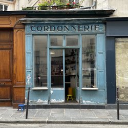 Boot Café - Coffee shop in Marais