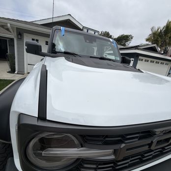 24/7 Windshield Repair - Auto Glass Mobile on my Bronco - Windshield Installation & Repair Near Me - Huntington Beach, California