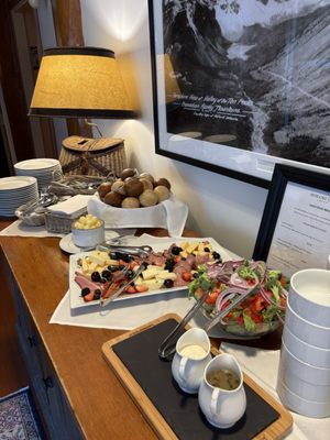 Moraine Lake Lodge by null