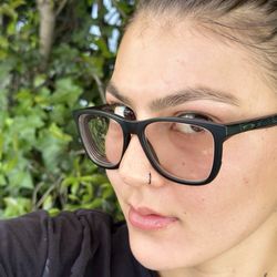 Stylish Eyebrows Threading