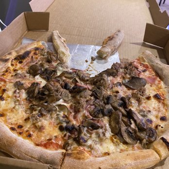 La Casa Bianca - Pizza - Pizza Near Me - Mary Esther, Florida La Casa Bianca - Pizza - Pizza Near Me - Mary Esther, Florida