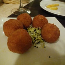 Via Augusta - Croquetas de boletus foie y trufa