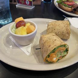Veggie wrap with fresh fruit