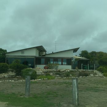 Marion Bay Tavern - Outside - Bars Near Me - Marion Bay, SA
