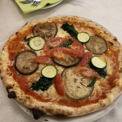 Moro - Pizza verdure with raw zucchini