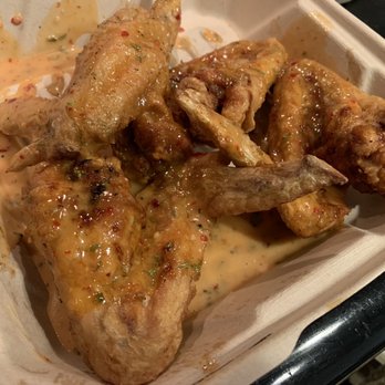 Cluck Clucks - 4pc wings with cluck sauce - Chicken Shop Near Me - Toronto, Ontario Cluck Clucks - 4pc wings with cluck sauce - Chicken Shop Near Me - Toronto, Ontario