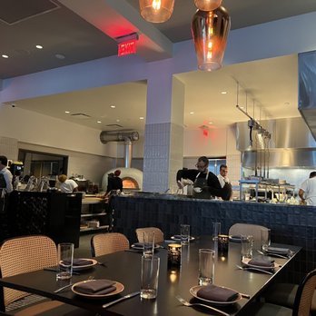 Leila - Lebanese Near Me - Detroit, Michigan