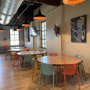 Jackie O's On Fourth - Inside - Breweries Near Me - Columbus, Ohio