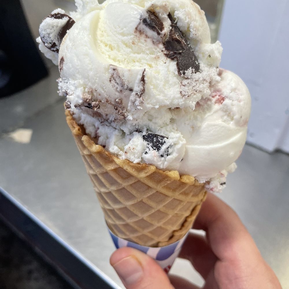 Radical Raspberry & vanilla moose track Radical Raspberry & vanilla moose track