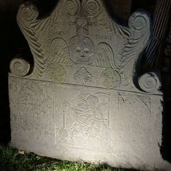 Ghosts & Gravestones - Historical Tours Near Me - Boston, Massachusetts