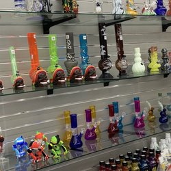 Smoke Shop Land - Water pipes
