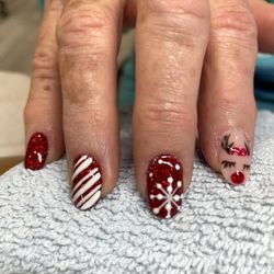 Miss Nails - Christmas dip nails w designs