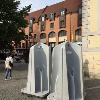 Markt - For men only. These are awesome and FREE! - Landmarks & Historical Buildings Near Me - Bruges, VWV