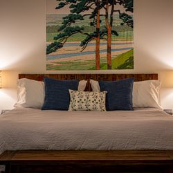Forest Inn of Saugatuck  - The Cedar Suite features King sized bed, Samsung QLED smart TV's and sitting areas.