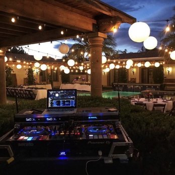 DJ David Cutler - DJ set up for dinner and dancing reception!! - DJs Near Me DJ David Cutler - DJ set up for dinner and dancing reception!! - DJs Near Me