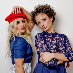 Glamorous Chicks Cosmetics Beauty Bar