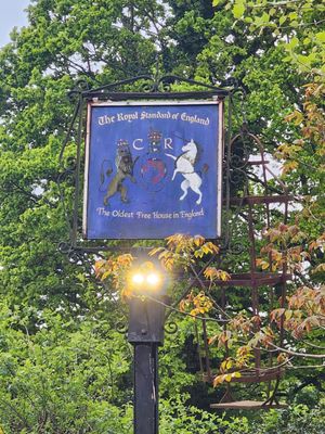 The Royal Standard of England by null