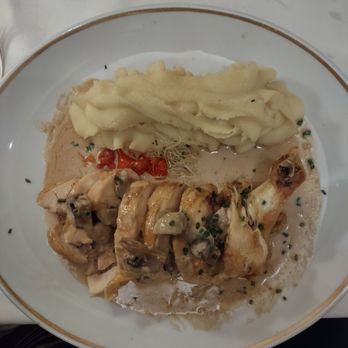 Brasserie Mollard - Mushroom stuffed chicken breast with ribbons of mashed potatoes - Seafood Near Me - Paris, 75