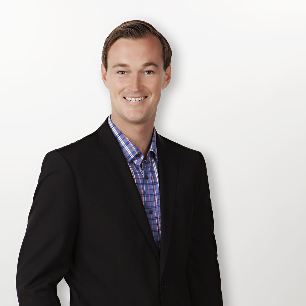 CHRIS CUMMING VILLA REAL ESTATE Updated September 2024 660 Newport