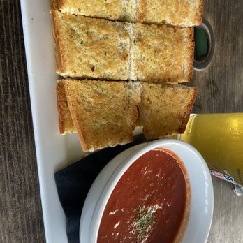 Uncle Bo's Haleiwa - Garlic bread - Breakfast & Brunch Near Me - Haleiwa, Hawaii