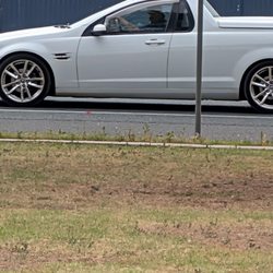 Helen's Coffee Lounge - This Is the Holden Ute I would love to own. Much better than my old WB even with out the bullbar.
