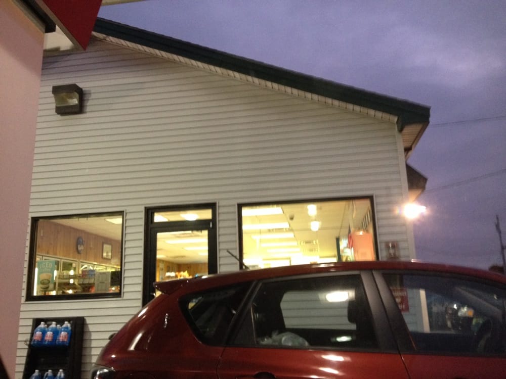 Dysart'stravel Stop Deli Logo