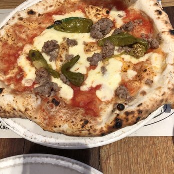 Franco Manca - Seasonal special with Yorkshire sausage and Italian peppers - Italian Near Me - London, XGL Franco Manca - Seasonal special with Yorkshire sausage and Italian peppers - Italian Near Me - London, XGL