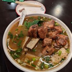 I Bowl - Beef rib noodle bowl