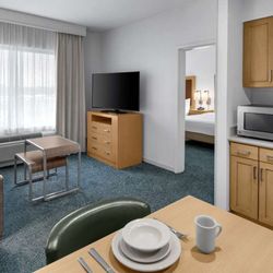 Homewood Suites by Hilton Anaheim Resort - Convention Center - Guest room