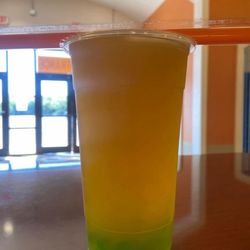 Ann’s Boba Tea - Mango Vegan Tea with Kiwi Boba Pearls