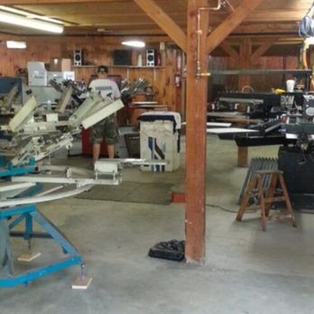 Black Bear Graphics - Screen Printing/T-Shirt Printing Near Me - Farmington, Maine