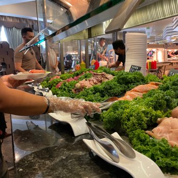 Vegas Seafood Buffet - The bar where they cook it hot in front of you - Buffets Near Me - Glendale, California