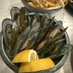 Blue Lake Eatery & Bar
