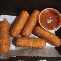 Wild Wing Station - Mozzarella sticks w/ marina sauce.
