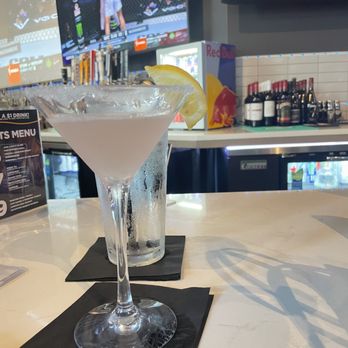 Tom's Watch Bar - Lavender lemon drop - Sports Bars Near Me - Houston, Texas
