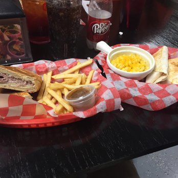 Sherral's Diner - two baskets of food on a table - Soul Food Near Me - Carriere, Mississippi